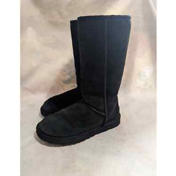 UGG Shoes - UGGS Australia Classic Tall boots size 9